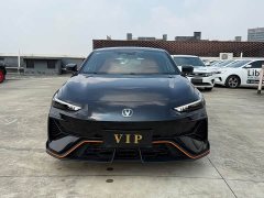 Changan UNI-V 1.5T 500Bar Luxury Sport Edition - ფოტო 2