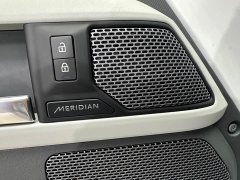 Land Rover Defender 110 P400 Dark Edition - ფოტო 16
