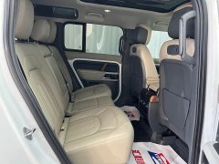 Land Rover Defender 110 P400 Dark Edition - ფოტო 19