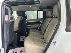 Land Rover Defender 110 P400 Dark Edition - ფოტო 9