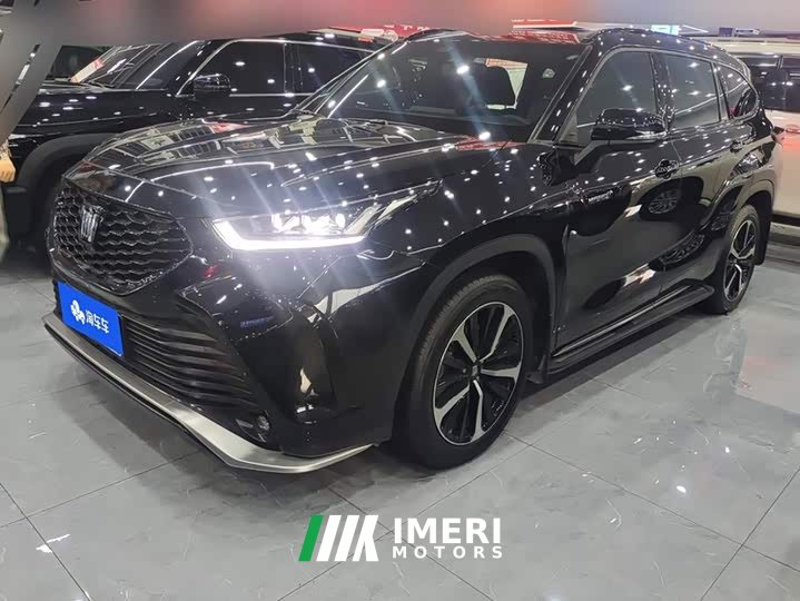 Toyota Crown Venza 2023 2.5L HEV AWD Luxury - ავტომობილი ჩინეთიდან