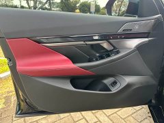BMW 5 Series Facelift 530Li Premier M Sport Package - ფოტო 12