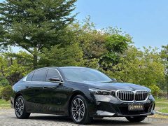 BMW 5 Series Facelift 530Li Premier M Sport Package - ფოტო 3