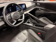 Hyundai Elantra 2022 1.5L CVT Luxury - ფოტო 19