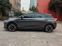 SAIC MG4 2023 415km Overseas Champion Edition - ფოტო 13