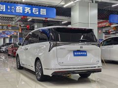 Buick GL8 Luxurious Edition Premium Trim - ფოტო 9