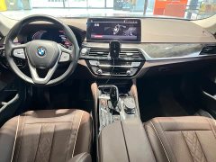 BMW 5 Series 525Li Luxury Package - ფოტო 10