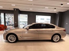 BMW 5 Series 525Li Luxury Package - ფოტო 3