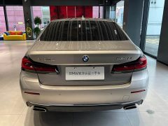 BMW 5 Series 525Li Luxury Package - ფოტო 5