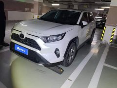 Toyota RAV4 2.0L CVT FWD Fashion Plus - ფოტო 1