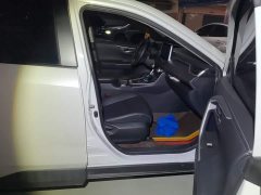 Toyota RAV4 2.0L CVT FWD Fashion Plus - ფოტო 8