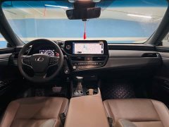 Lexus ES 200 Excellence Edition - ფოტო 10