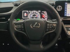 Lexus ES 200 Excellence Edition - ფოტო 9