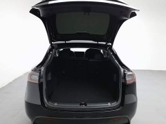 Tesla Model Y Rear-Wheel Drive - ფოტო 16