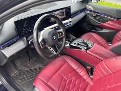 BMW 5 Series 530Li Luxury M Sport Package - ფოტო 4