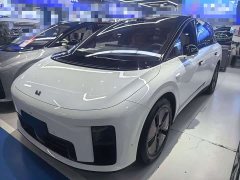 Li Auto i8 Standard Edition - ფოტო 1