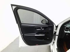 Mercedes-Benz C-Class Facelift C 200 L Sport Edition - ფოტო 8