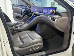 IM Motors Zhiji L6 Ultra - ფოტო 10