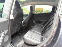 Tesla Model Y Rear-Wheel Drive - ფოტო 9