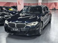 BMW 5 Series Facelift 530Li Premier M Sport Package - ფოტო 1