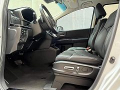 Honda Odyssey 2.0L e:HEV Luxury - ფოტო 9