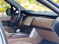 Land Rover Range Rover 3.0L V6 400PS Extended Wheelbase Prestige Edition - ფოტო 12