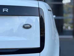 Land Rover Range Rover 3.0L V6 400PS Extended Wheelbase Prestige Edition - ფოტო 9