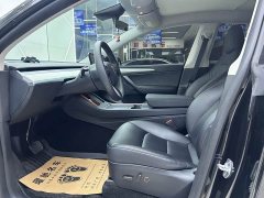 Tesla Model Y Rear-Wheel Drive - ფოტო 6