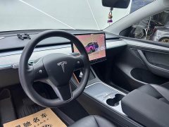 Tesla Model Y Rear-Wheel Drive - ფოტო 8