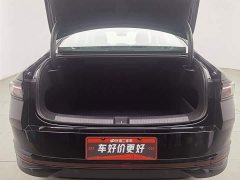 Volkswagen Magotan 2024 300TSI DSG Prestige Edition with Eye-Catching Package - ფოტო 16