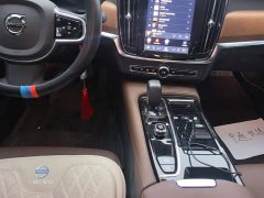 Volvo S90 B5 Intelligent Luxury Edition - ფოტო 16