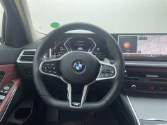 BMW 3 Series 325i M Sport Package - ფოტო 13