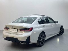 BMW 3 Series 325i M Sport Package - ფოტო 4