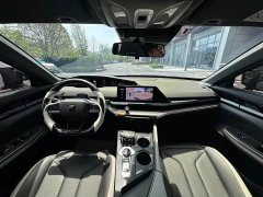 Changan UNI-V 1.5T Premium - ფოტო 7