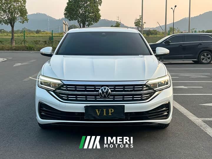 Volkswagen Sagitar 300TSI DSG Excellence Edition