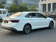 Volkswagen Sagitar 300TSI DSG Excellence Edition - ფოტო 12