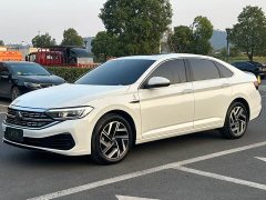 Volkswagen Sagitar 300TSI DSG Excellence Edition - ფოტო 3