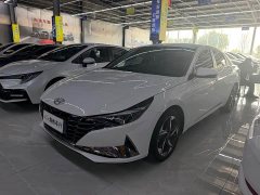 Hyundai Elantra 2022 1.5L CVT Luxury - ფოტო 1