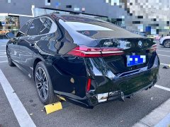 BMW 5 Series 2026 530Li Premier M Sport Package - ფოტო 17