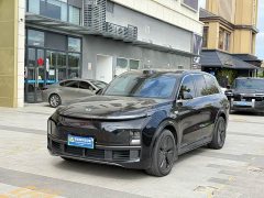 Li Auto L8 Max - ფოტო 1