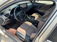 Lexus ES 260 Excellence Edition - ფოტო 10