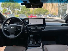 Lexus ES 260 Excellence Edition - ფოტო 11