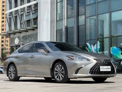 Lexus ES 260 Excellence Edition - ფოტო 3