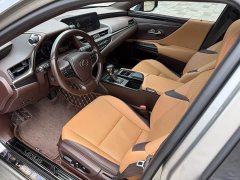 Lexus ES 2020 300h Premium Edition - ფოტო 10