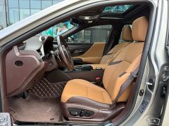 Lexus ES 2020 300h Premium Edition - ფოტო 7