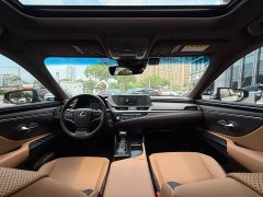 Lexus ES 2020 300h Premium Edition - ფოტო 8
