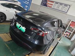 Tesla Model Y Rear-Wheel Drive - ფოტო 7
