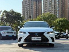 Lexus ES 260 Excellence Edition - ფოტო 1