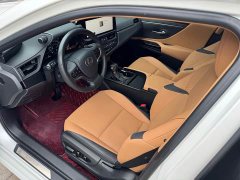 Lexus ES 260 Excellence Edition - ფოტო 11