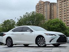 Lexus ES 260 Excellence Edition - ფოტო 4